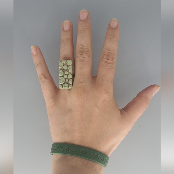 Green Lego Like Unique Ring and Green Silicone Bracelet Set - Picture 2 of 10